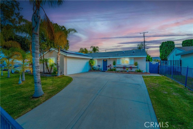 Detail Gallery Image 2 of 47 For 5930 Los Nietos St, Buena Park,  CA 90620 - 3 Beds | 2 Baths