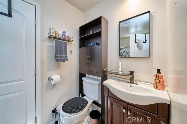 Detail Gallery Image 37 of 51 For 181 E 59th St, Long Beach,  CA 90805 - 6 Beds | 4/1 Baths