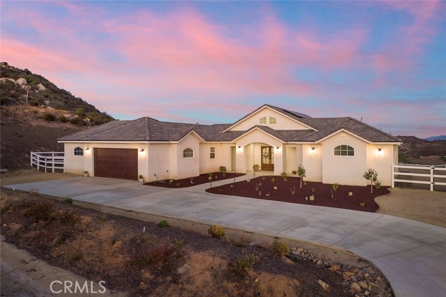 38566 Vista Del Bosque, Murrieta CA: https://media.crmls.org/medias/e12b60a2-c6db-4753-929f-12dd33adb60a.jpg