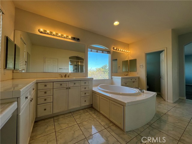 Detail Gallery Image 18 of 30 For 1843 Couples Rd, Corona,  CA 92883 - 5 Beds | 3 Baths