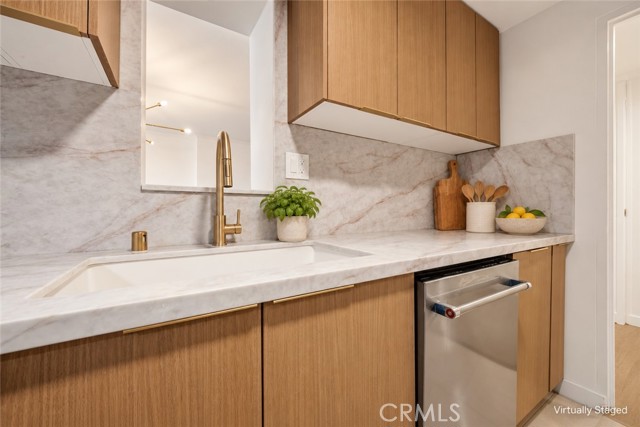 10450 Wilshire Boulevard, 5C photo 16