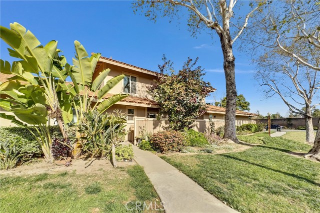 14062 Larch Ln, Tustin, CA 92780