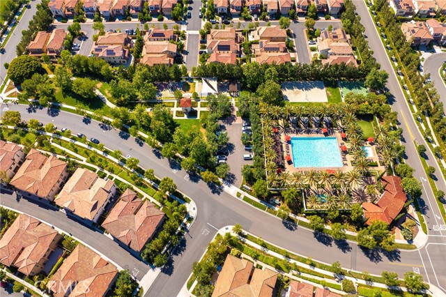 119 Cordial, Irvine CA: https://media.crmls.org/medias/e12cf81c-3fa9-4a20-b6d1-d8ef8a9395f2.jpg