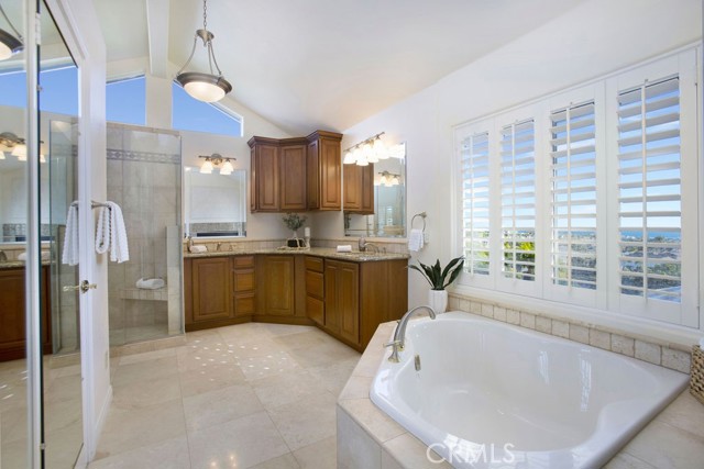 Detail Gallery Image 31 of 67 For 22 Callender Ct, Laguna Niguel,  CA 92677 - 4 Beds | 3 Baths