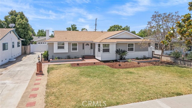 1514 E Palm Avenue, Orange CA: https://media.crmls.org/medias/e12d3738-ac7f-46dd-84e6-8702990bd1f9.jpg