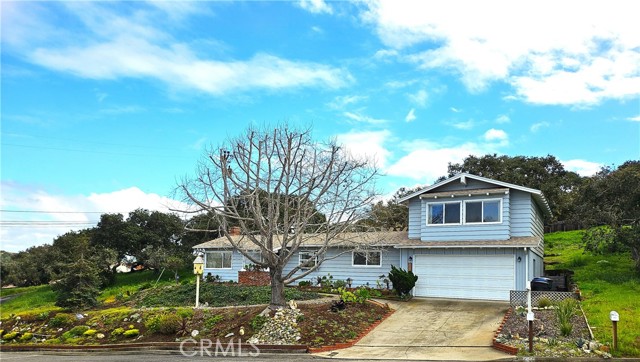 Detail Gallery Image 1 of 21 For 860 N 12th St, Grover Beach,  CA 93433 - 3 Beds | 2/1 Baths