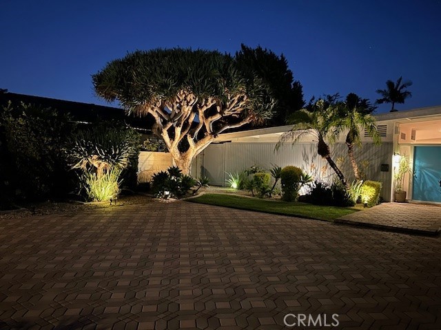 1640 W Ricky Avenue, Anaheim CA: https://media.crmls.org/medias/e12e4bc0-e70d-4606-bad2-3c5e2a5ff4c9.jpg