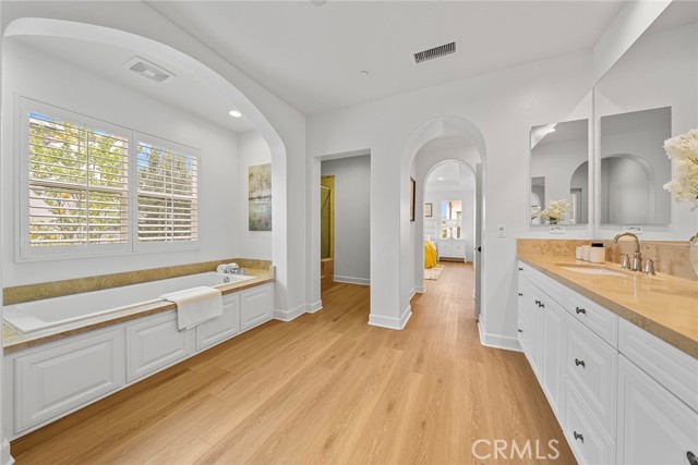 Detail Gallery Image 37 of 65 For 56 Constantine, Irvine,  CA 92620 - 5 Beds | 4/1 Baths