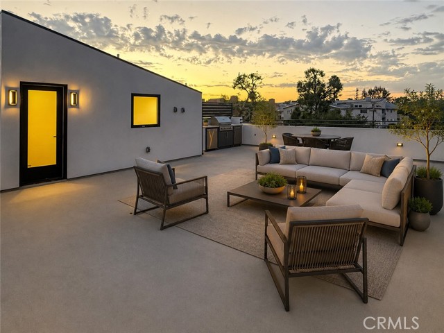 Front Image Thumbnail for CRSR26143757
