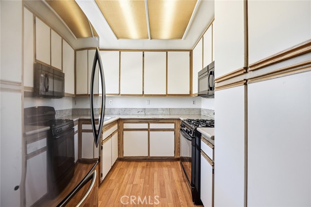 Detail Gallery Image 10 of 26 For 4265 Las Virgenes #2,  Calabasas,  CA 91302 - 2 Beds | 2 Baths