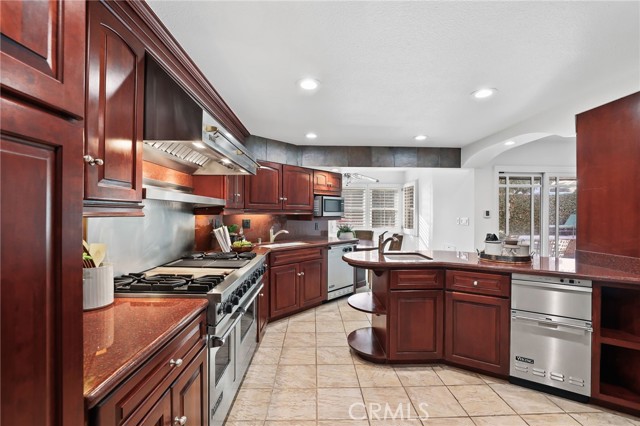 Detail Gallery Image 23 of 70 For 10351 Lassen St, Los Alamitos,  CA 90720 - 5 Beds | 4 Baths