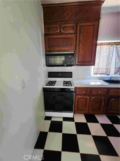 Detail Gallery Image 4 of 9 For 3814 Cazador, Fallbrook,  CA 92028 - 1 Beds | 1 Baths