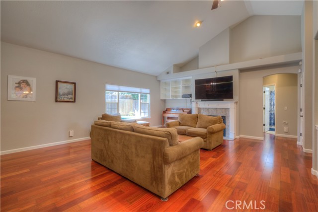 Detail Gallery Image 6 of 49 For 1150 Watts Estates Dr, Chico,  CA 95926 - 4 Beds | 2/1 Baths