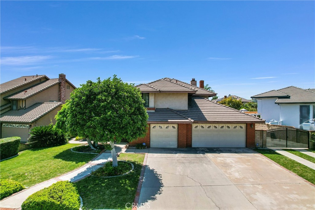 This charming 2-story home offers incredible potential for those looking to create their dream residence in a prime Walnut location. Boasting 3 bedrooms, 2.5 bathrooms, and a spacious 3-car garage with RV parking, this property is a rare find. Nestled on a generous 9,692 sq ft lot and within walking distance to Creekside Park, outdoor enthusiasts will delight in the proximity to nature trails and recreational amenities. While this home is in need of some TLC, it presents an excellent opportunity for investors or buyers with a vision. Priced for a quick sale and close, this property offers the chance to customize and renovate to your heart's desire. The spacious backyard has mature orange and lemon fruit trees. Recent upgrades include a new HVAC system and furnace replacement last year.

Don't miss out on the chance to transform this diamond in the rough into the home of your dreams. Schedule your showing today and uncover the potential that awaits at 851 Barcelona Place!