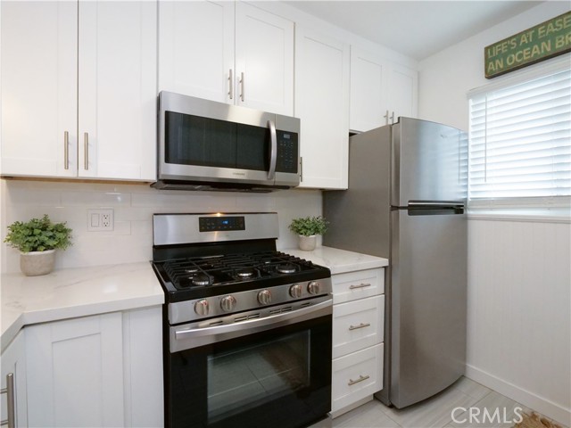 2411 Prospect Avenue, Hermosa Beach, California 90254, 1 Bedroom Bedrooms, ,1 BathroomBathrooms,Residential,Sold,Prospect,PV22093265