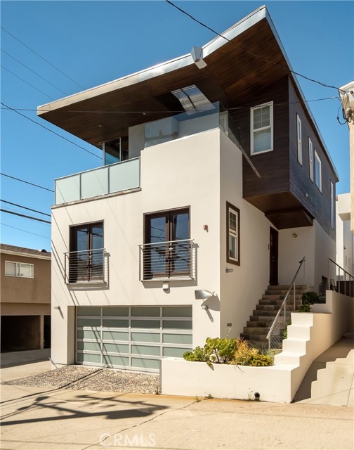 Detail Gallery Image 1 of 23 For 3316 Crest Dr, Manhattan Beach,  CA 90266 - 3 Beds | 3/1 Baths
