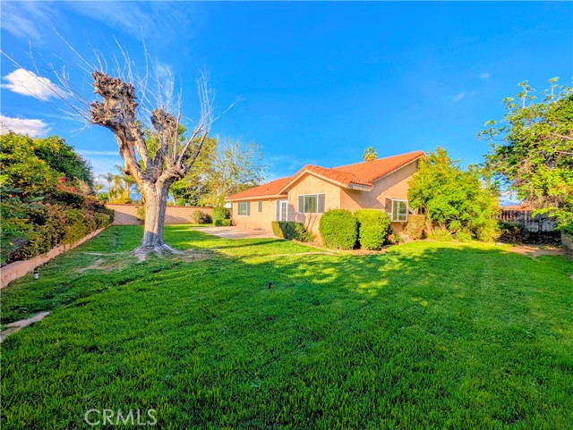 128 Channing Street, Redlands CA: https://media.crmls.org/medias/e130a1b9-b58e-41be-99cf-9975afe56c99.jpg