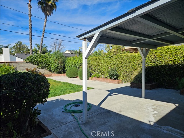 Detail Gallery Image 31 of 39 For 18237 Valley Vista Bld, Tarzana,  CA 91356 - 2 Beds | 1 Baths