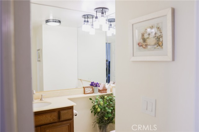 Detail Gallery Image 20 of 29 For 183 S Starflower, Brea,  CA 92821 - 3 Beds | 2/1 Baths
