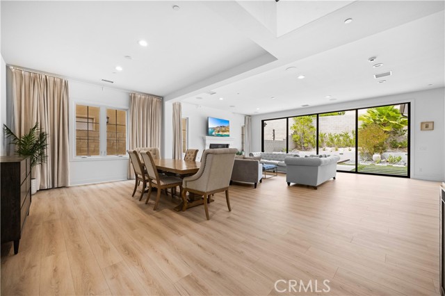 53 Eider Run, Irvine CA: https://media.crmls.org/medias/e13287b5-7a2b-4e48-8536-b65a2fc1e368.jpg
