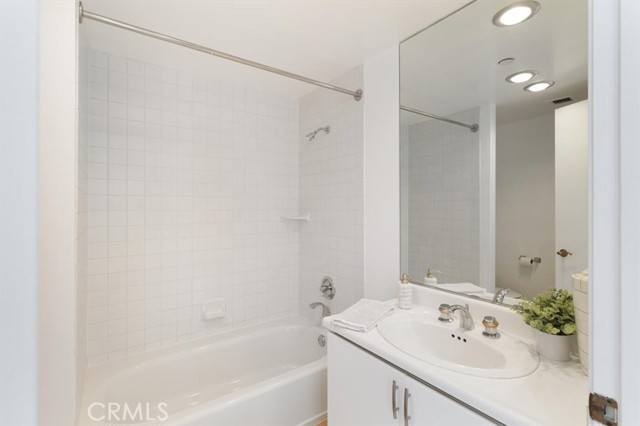 Detail Gallery Image 27 of 51 For 850 E Ocean Bld #602,  Long Beach,  CA 90802 - 2 Beds | 2 Baths
