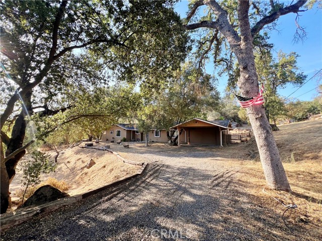 44293 Copper Creek Way, Coarsegold CA: https://media.crmls.org/medias/e1333fb7-245b-45da-9cd7-5b2902043add.jpg