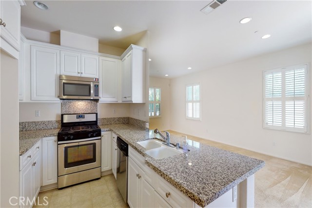651 E Valencia Street, Anaheim CA: https://media.crmls.org/medias/e133606a-106d-46ad-84e5-cd5ee29055df.jpg