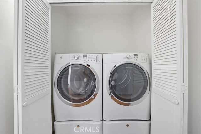 Upper Unit Laundry