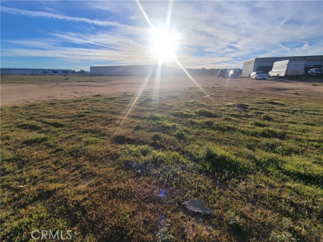 Detail Gallery Image 12 of 21 For 1 Malaki, Apple Valley,  CA 92308 - – Beds | – Baths