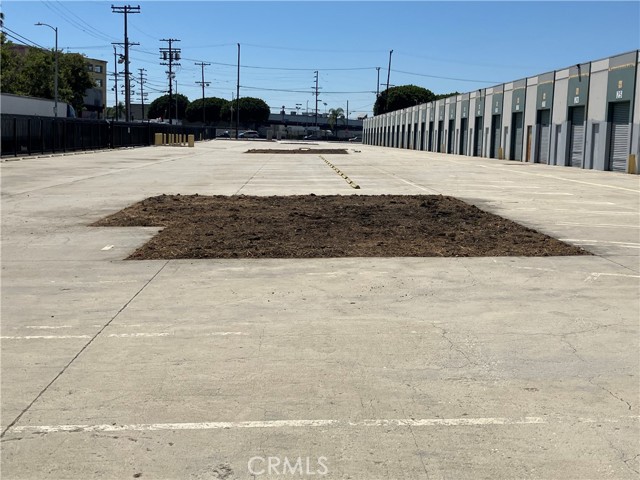 788 S Alameda Street, Los Angeles, California 90021, ,Commercial Sale,For Sale,788 S Alameda Street,CRPW24197223