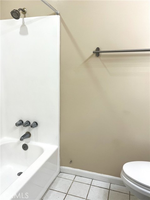 Detail Gallery Image 19 of 28 For 4703 W 118th St, Hawthorne,  CA 90250 - 4 Beds | 2 Baths