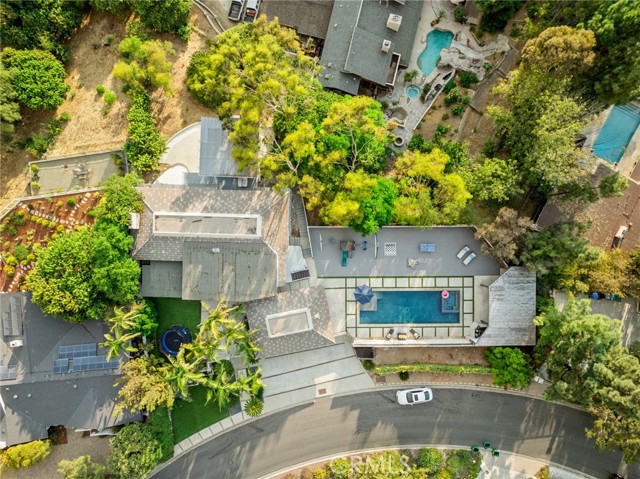 10255 Overhill Drive, Santa Ana CA: https://media.crmls.org/medias/e1361d2b-1890-4039-9912-a16a1a3046fb.jpg