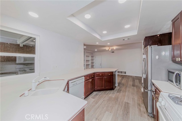 Detail Gallery Image 37 of 74 For 6117 E Garnet Cir, Anaheim Hills,  CA 92807 - 3 Beds | 3 Baths