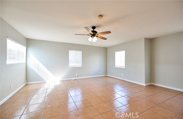 Detail Gallery Image 6 of 16 For 1469 Holly Ave, Colton,  CA 92324 - 2 Beds | 1/1 Baths