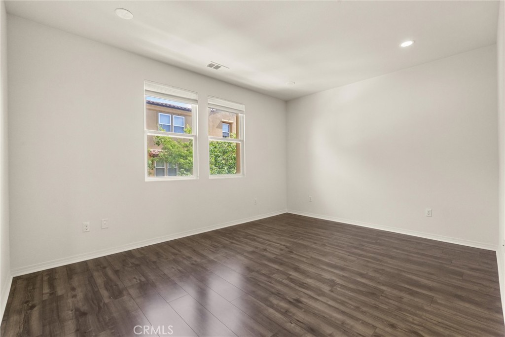 MLS #WS25230360 image #28