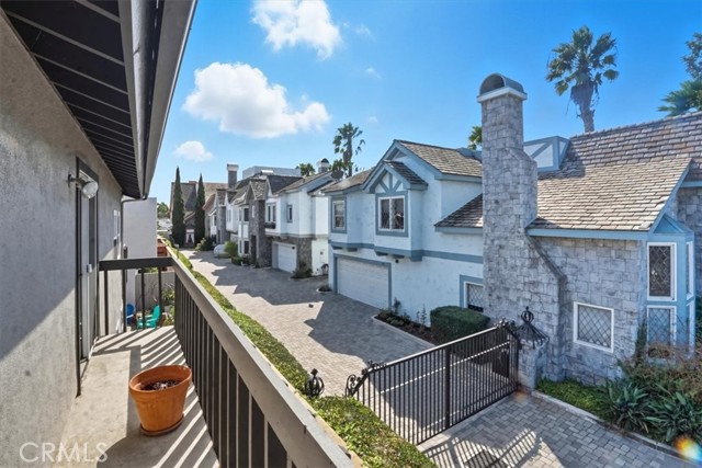 Detail Gallery Image 52 of 57 For 100 Electric Avenue, Seal Beach,  CA 90740 - 4 Beds | 3 Baths