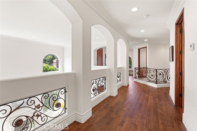 Detail Gallery Image 25 of 37 For 5046 Nagle Ave, Sherman Oaks,  CA 91423 - 5 Beds | 6 Baths