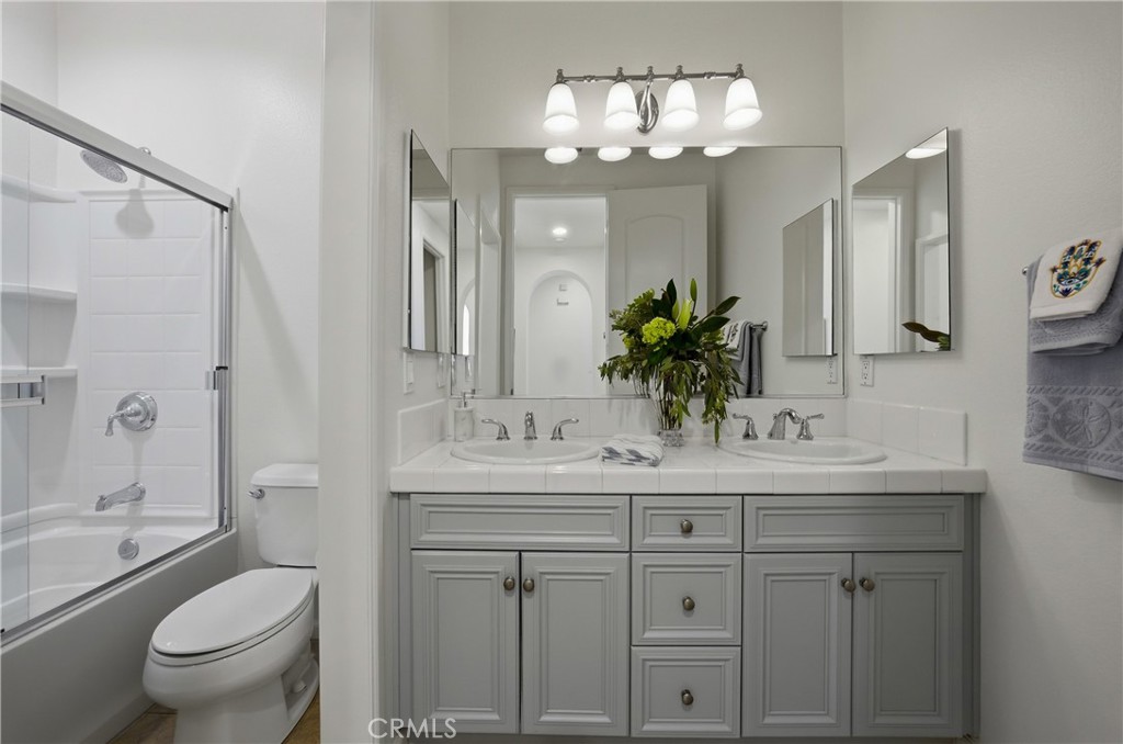 MLS #OC25259199 image #30