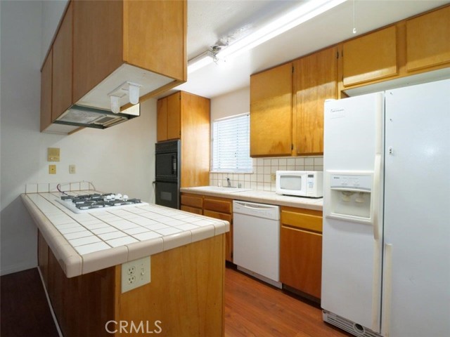 Detail Gallery Image 7 of 20 For 3819 W 190th St, Torrance,  CA 90504 - 3 Beds | 2 Baths