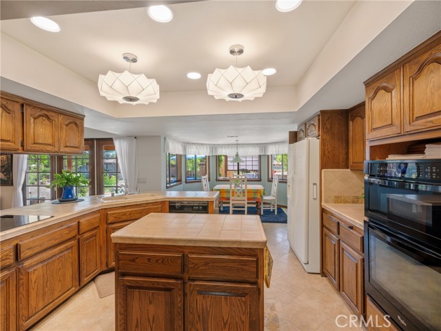 Detail Gallery Image 13 of 55 For 14685 Genesee Rd, Apple Valley,  CA 92307 - 3 Beds | 2/2 Baths