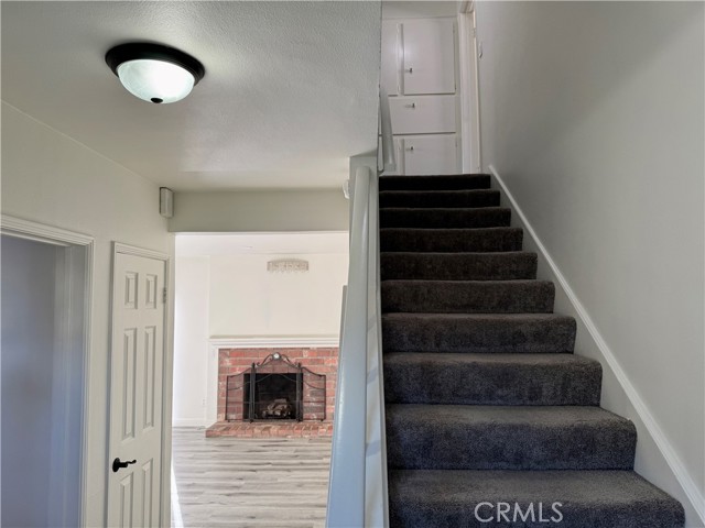 Detail Gallery Image 10 of 18 For 11601 Babbitt Ave, Granada Hills,  CA 91344 - 4 Beds | 2 Baths