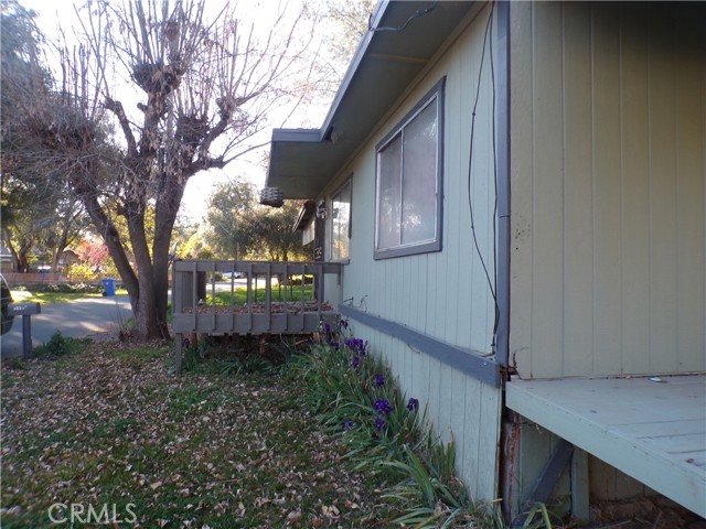 Detail Gallery Image 6 of 6 For 14360 Woodland, Clearlake,  CA 95422 - 2 Beds | 1 Baths