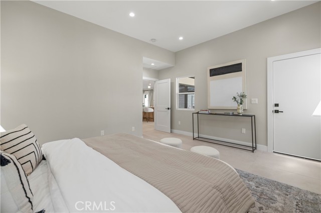 Detail Gallery Image 14 of 36 For 3923 Edenhurst Ave, Los Angeles,  CA 90039 - 4 Beds | 3 Baths