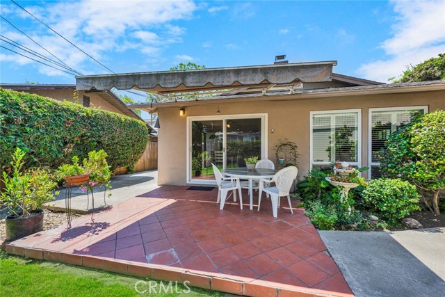 1309 N Linwood Avenue, Santa Ana CA: https://media.crmls.org/medias/e13d1cd5-4709-410e-add9-75589cdc68af.jpg