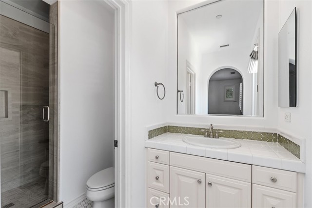 34 Tall Hedge, Irvine CA: https://media.crmls.org/medias/e13d2525-3a43-4544-a789-eead14f4eb54.jpg