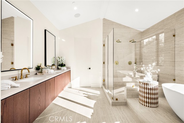 Detail Gallery Image 28 of 49 For 4018 Coldwater Canyon Ave, Studio City,  CA 91604 - 6 Beds | 6/1 Baths