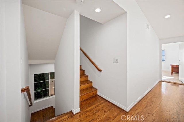 Detail Gallery Image 18 of 35 For 8246 Woodshill Trl, Los Angeles,  CA 90069 - 5 Beds | 5 Baths