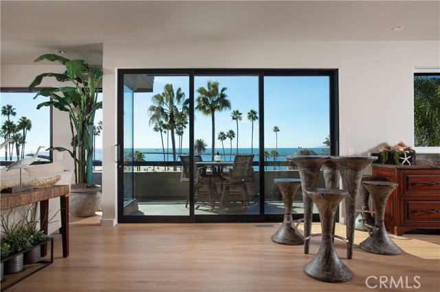 Detail Gallery Image 6 of 42 For 2901 Ocean Bld, Corona Del Mar,  CA 92625 - 4 Beds | 4/3 Baths