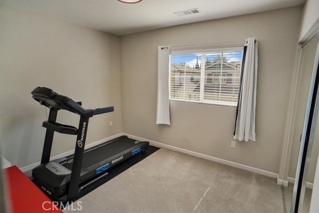 Detail Gallery Image 15 of 16 For 15605 W Lilli Way, Van Nuys,  CA 91406 - 4 Beds | 3 Baths