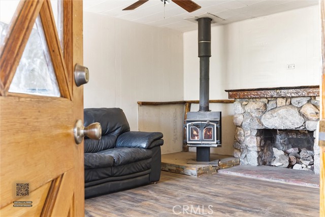 Detail Gallery Image 4 of 25 For 209 E End, Frazier Park,  CA 93225 - 2 Beds | 1 Baths